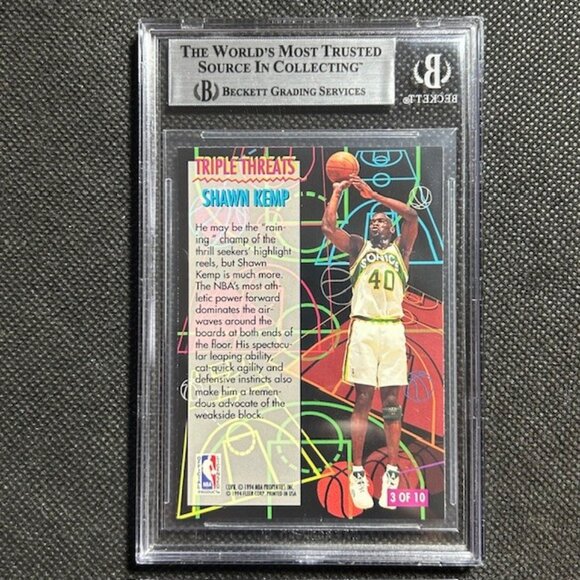 1994 Fleer Triple Threats Shawn Kemp #3 HOF Insert BGS 9 MINT Super Sonics - Picture 2 of 2